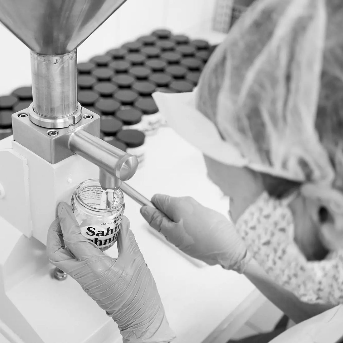 SAHNESCHNiTTE SENSiTiV — FLUFFiGE SHEABUTTER "SENSITIV"