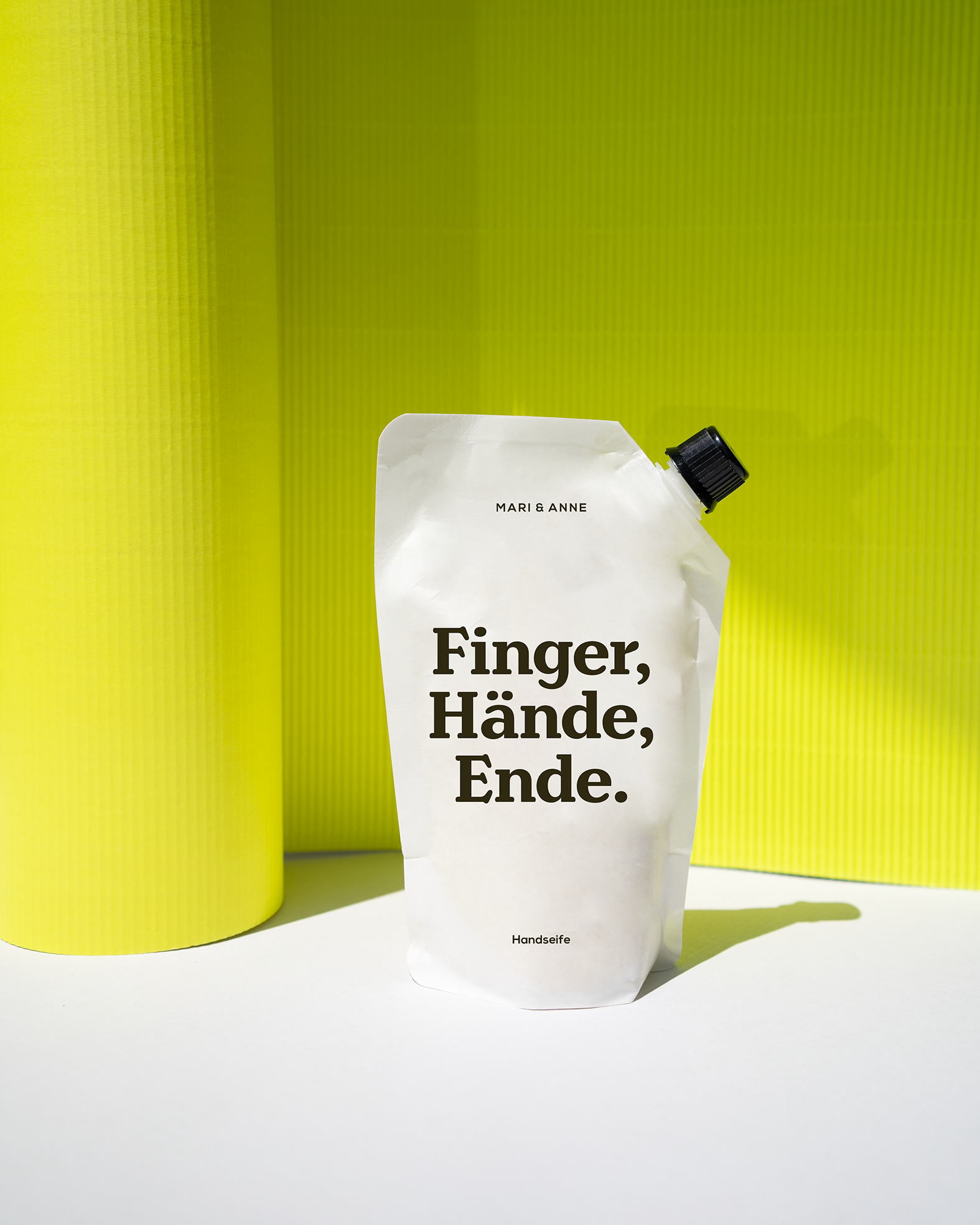 FiNGER, HÄNDE, ENDE. — FLÜSSiGSEiFE + NACHSCHUB