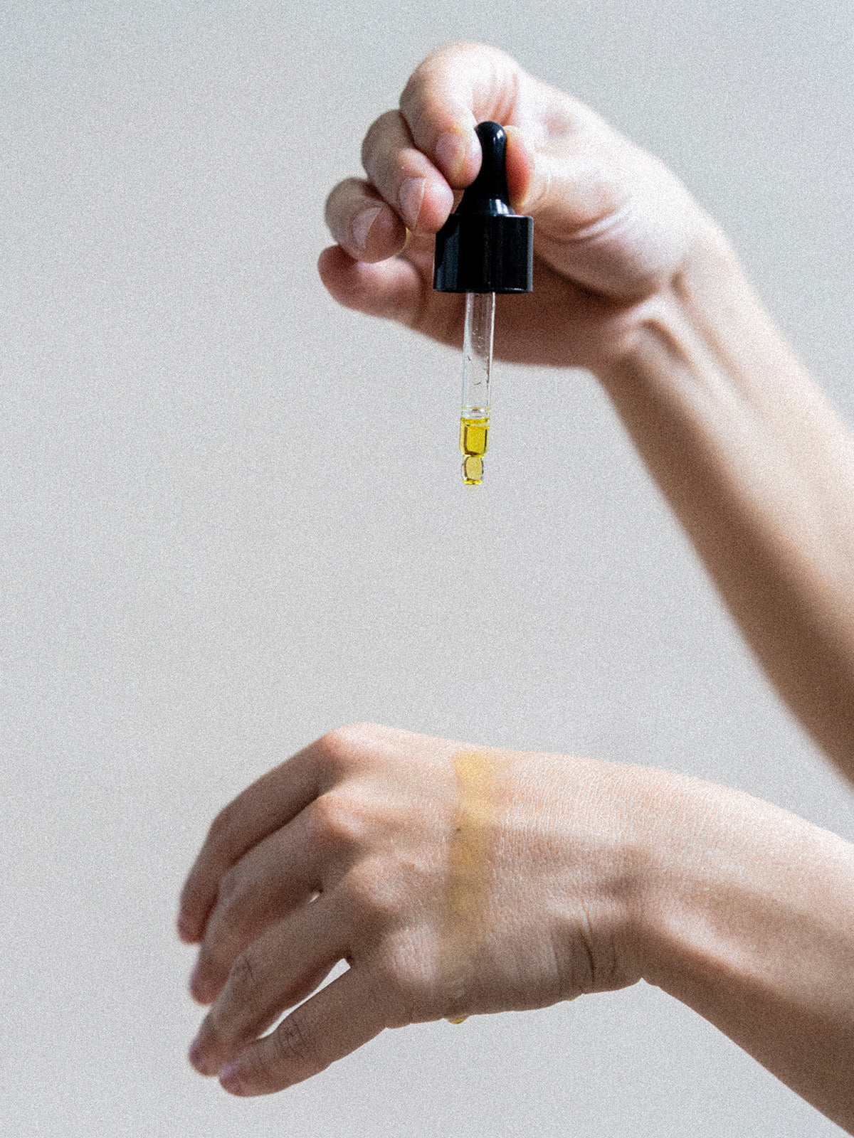 FALTENBÜGLER — GESiCHTSSERUM