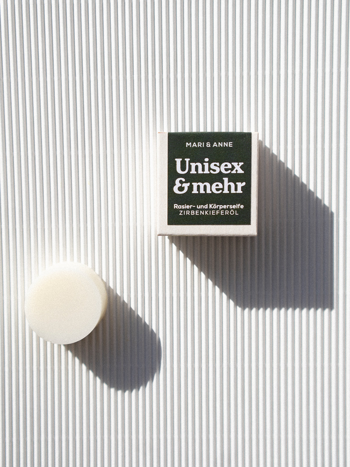 UNISEX &amp; MEHR  — Körper- &amp; Rasierseife "Zirbenkieferöl"