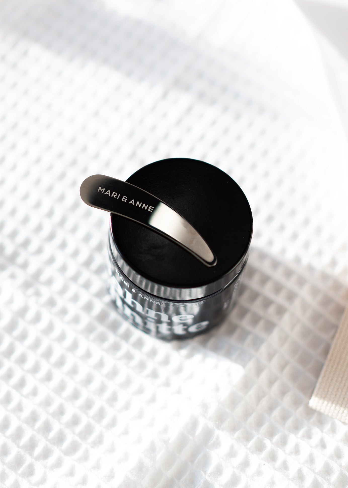 KLEiNER HELFER — CREMESPATEL "Metall"